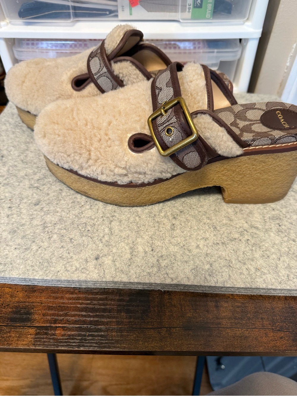 Coach Dylan Shearling Platform Clogs. Size 9.5. - Picture 4 of 9